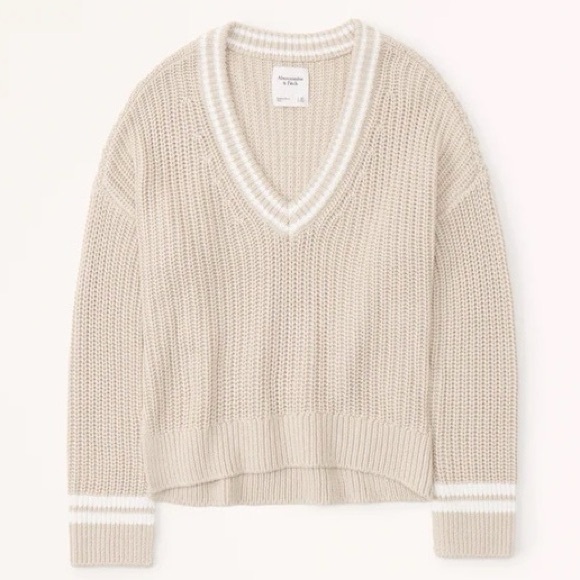 Abercrombie & Fitch Sweaters - Abercrombie & Fitch Beige Cream Varsity V-Neck Sweater Split Hem Size XS